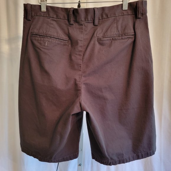 Old Navy Shorts Men's Navy Blue Ultimate Slim Size 33 - Picture 2 of 4